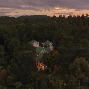 The Woods Wayanad Курортный комплекс Салтэн-Батери
